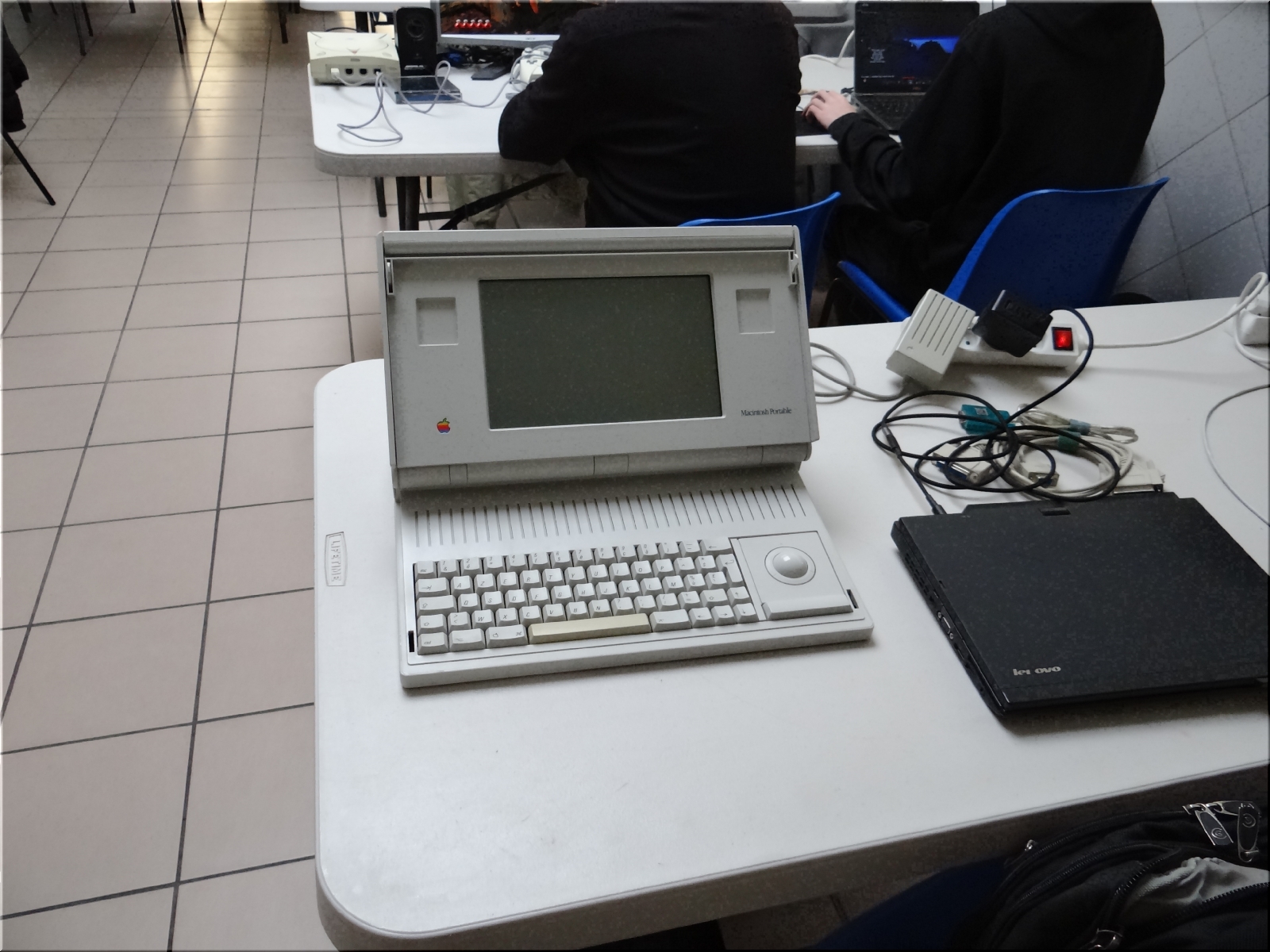 Image has 946362 bytes